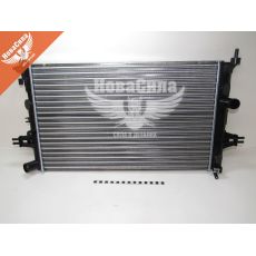 Радіатор охолодження Opel Astra G з98-09р.в. (Nissens)