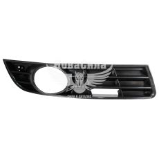 Решетка бампера VW Passat с05-10г.в. прав. +отверстие прот. фары (Tempest)