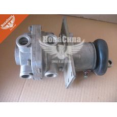 Кран гальм. головний 2-секц. 5320-Камаз вид спереду (СССР)