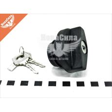 Кришка б-бака 2108-099 на ключ (ДААЗ) (чорна)