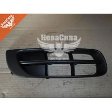 Решітка бампера Skoda Fabia з06р.в. перед. прав. (Original)