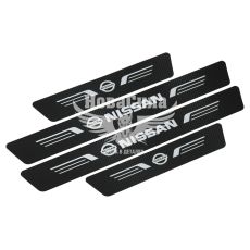 Наклейки на пороги карбон Nissan кт. 4шт. 55х7 передні, 35х7 задні