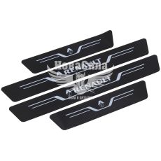 Наклейка на пороги карбон Renault кт. 4шт. 55х7 передние, 35х7 задние (New)