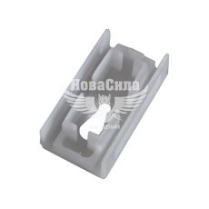 Кліпса кріплення молд. лоб. скла MB Vito з96-03р.в. прав. біл. (Auto Techteile)