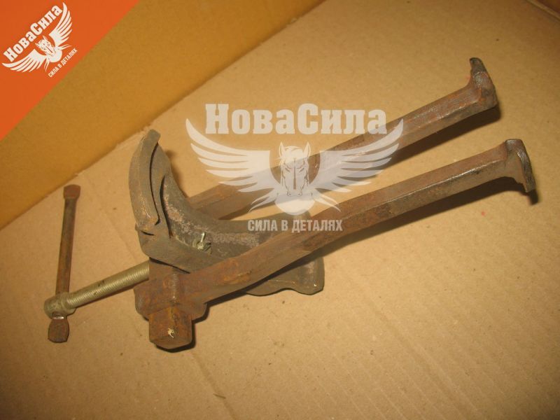 Зйомник сальника підкачки 375-УрАЛ (СНД) ()
